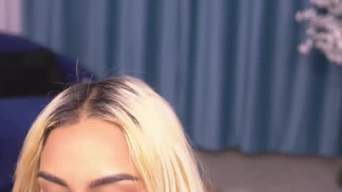 GoldenAmberX online show from October 15, 4:59 am