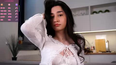 angel online show from November 25, 4:36 am