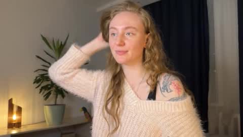 Polly online show from February 15, 6:40 pm