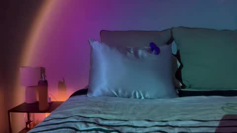 Good Bunny online show from February 9, 5:50 am