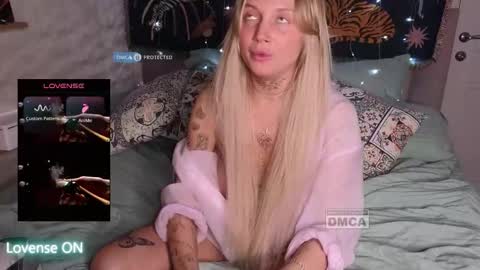 goodgirl0024 online show from March 21, 9:09 pm