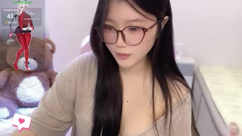 gorgeous girl33 online show from February 27, 1:16 am