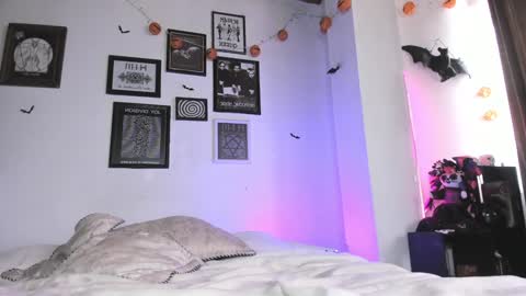 hi my name is Elizabeth nice to meet you online show from January 3, 5:53 pm