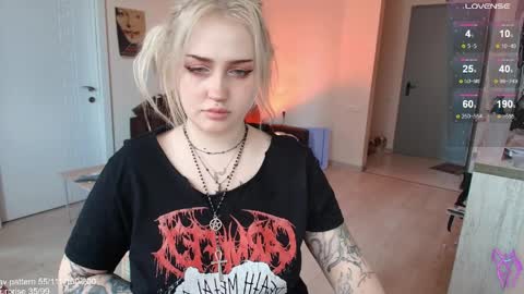 traumfrau Kira angel face devil eyes I SELL A LOT VIDEO IN GALLERY online show from March 29, 12:37 pm