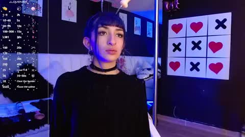 Meredith Alessandra online show from February 28, 4:32 am