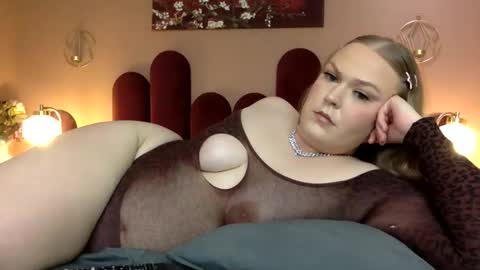 Grace Loves online show from December 5, 2:51 pm