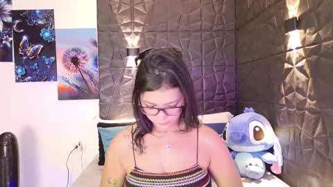 Snapshot of graceymilf999 chatting on September 12, 11:50 am Gracey Milf online show from September 12, 11:50 am