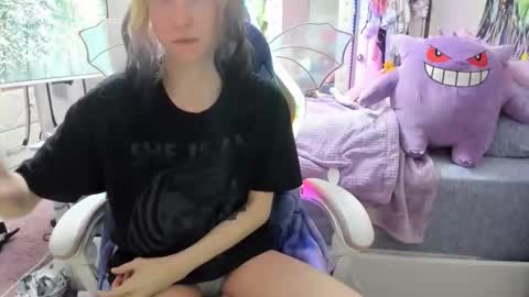 GreenEyedLovexo online show from January 8, 6:56 pm