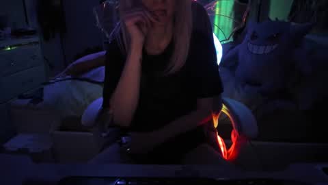 Snapshot of greeneyedlovexo chatting on March 11, 4:51 am GreenEyedLovexo online show from March 11, 4:51 am