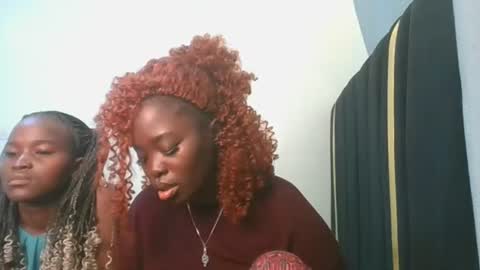 gud_lunah1 online show from August 1, 4:36 am