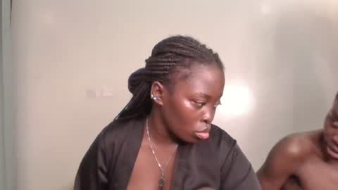 gud_lunah1 online show from July 14, 2:05 am