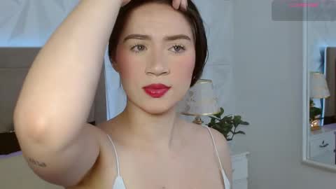 Gwen Drew online show from January 8, 12:42 pm