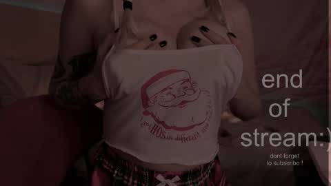 Lana online show from March 9, 9:51 pm