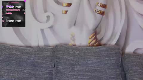 HaileyPeach online show from March 7, 6:00 pm