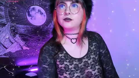 Snapshot of hallucigenia_sparza chatting on September 22, 11:03 pm Hallu online show from September 22, 11:03 pm