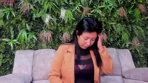 Hanna online show from November 13, 12:04 pm