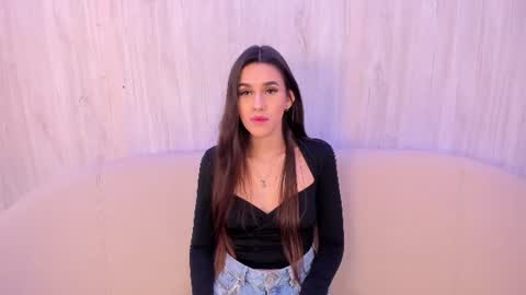 Hanna Foxi online show from June 20, 12:20 pm