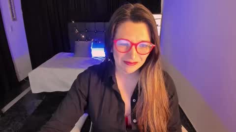 Snapshot of hanna_ma chatting on October 8, 2:32 pm hanna_ma online show from October 8, 2:32 pm