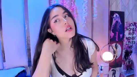  Hanna Collins  online show from March 1, 1:44 pm