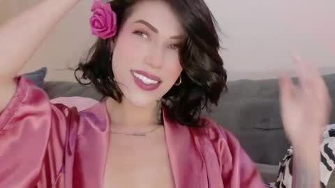 Hannah  online show from April 22, 2:52 am