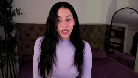 Hannah online show from February 7, 8:42 pm