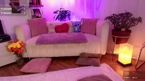 Snapshot of hannah_lovee chatting on October 5, 3:22 am hannah_lovee online show from October 5, 3:22 am