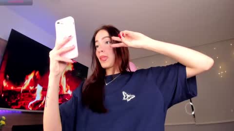Snapshot of hannah_xoxo_ chatting on January 5, 11:22 pm Hannah online show from January 5, 11:22 pm