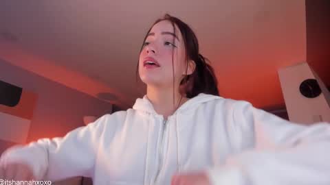 Snapshot of hannah_xoxo_ chatting on February 13, 10:54 pm Hannah online show from February 13, 10:54 pm