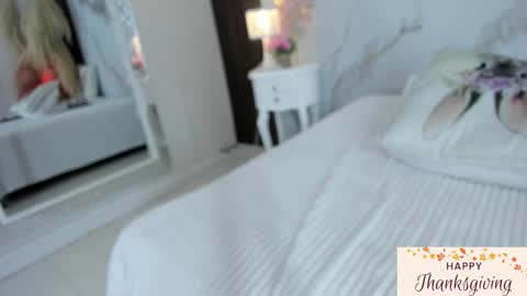 Hannahill69 online show from November 28, 7:00 am