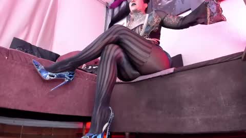 Snapshot of hannalicious4u chatting on February 25, 9:15 pm FOLLOW ME INTA MOONXMAFE online show from February 25, 9:15 pm