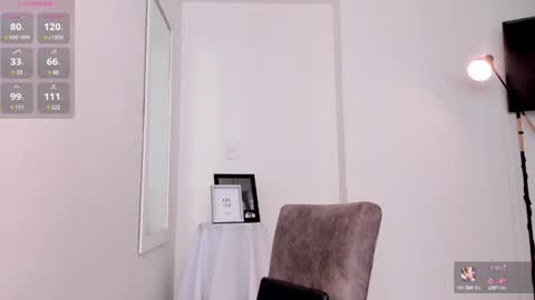 Hanna Os online show from December 13, 3:11 pm