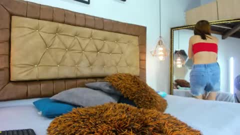 Hanna online show from November 22, 12:30 pm