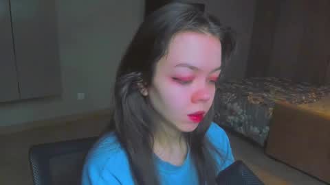 Snapshot of haribo_asmr chatting on December 24, 9:17 am Miss Hari online show from December 24, 9:17 am