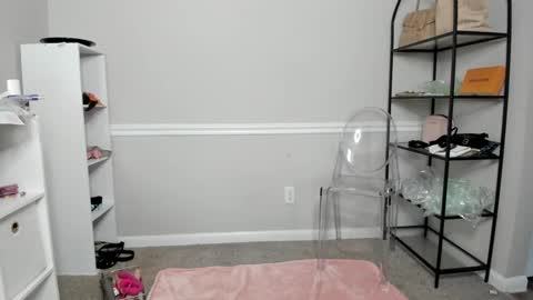 Snapshot of harmonie_marquise chatting on October 7, 3:49 pm Harmonie Marquise online show from October 7, 3:49 pm