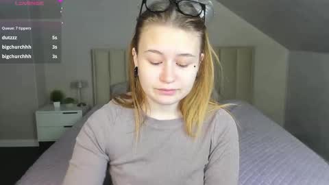 Christine online show from October 15, 2:03 am