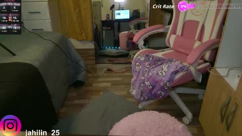 Snapshot of harperzoe chatting on October 14, 1:41 am harperzoe online show from October 14, 1:41 am