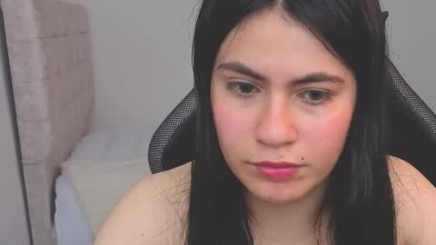 hasszul_2 online show from April 15, 7:03 pm