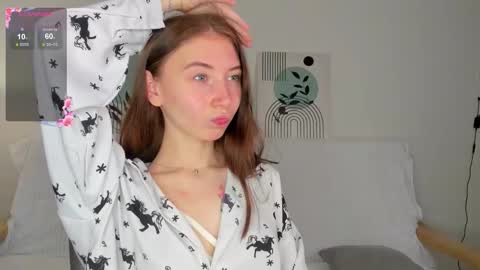 Lola online show from November 10, 8:42 am