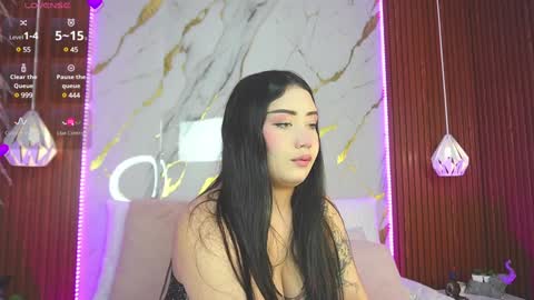Snapshot of hay1_ chatting on January 19, 2:25 am haylie See you tonight at 8pm Colombia time online show from January 19, 2:25 am