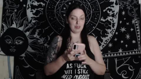 Hayle Woods online show from December 13, 2:43 am