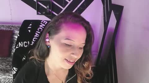 hayley miller online show from February 25, 5:30 am