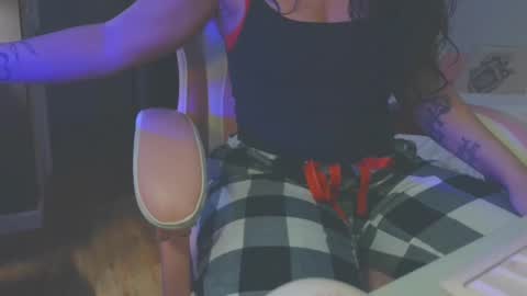 Snapshot of hazel_lyn222 chatting on February 17, 1:36 am Hazel online show from February 17, 1:36 am