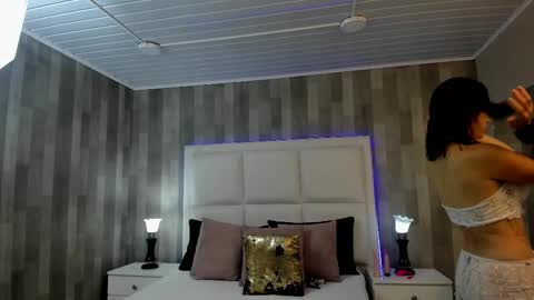 HazelMoret online show from February 11, 11:53 am