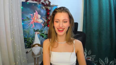 Snapshot of heartedlove_1 chatting on December 23, 11:47 am heartedlove_1 online show from December 23, 11:47 am