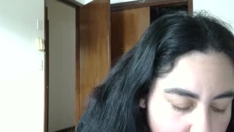 heatwavee online show from December 4, 5:57 pm