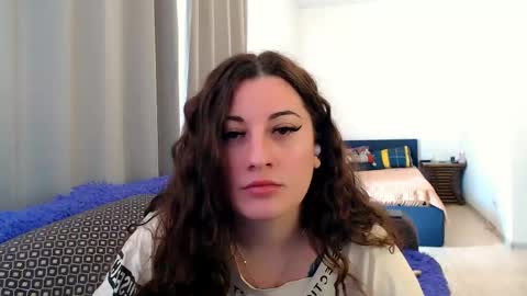 helen_adams_ online show from June 2, 6:47 am