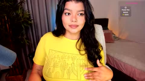 helen_miller online show from February 17, 11:48 pm