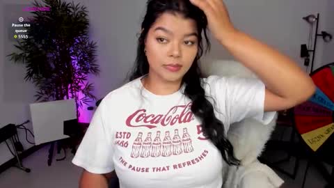 helen_miller online show from October 14, 12:24 am