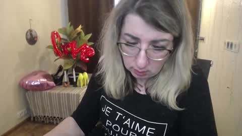 helenenigma online show from February 21, 5:35 am