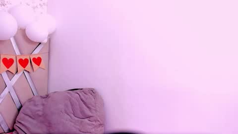    online show from February 21, 8:42 pm